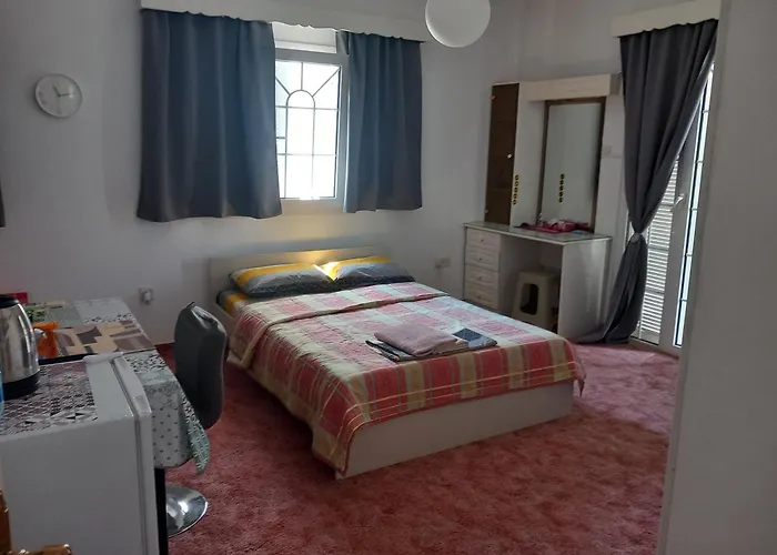 Vasilis Family * Dhromolaxia